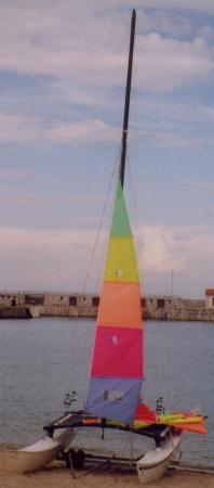 Catamaran sur la plage de Socoa
