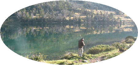 Pêcheur à la ligne au lac d'Aumar