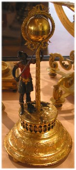 Musée des arts décoratif, pendule
